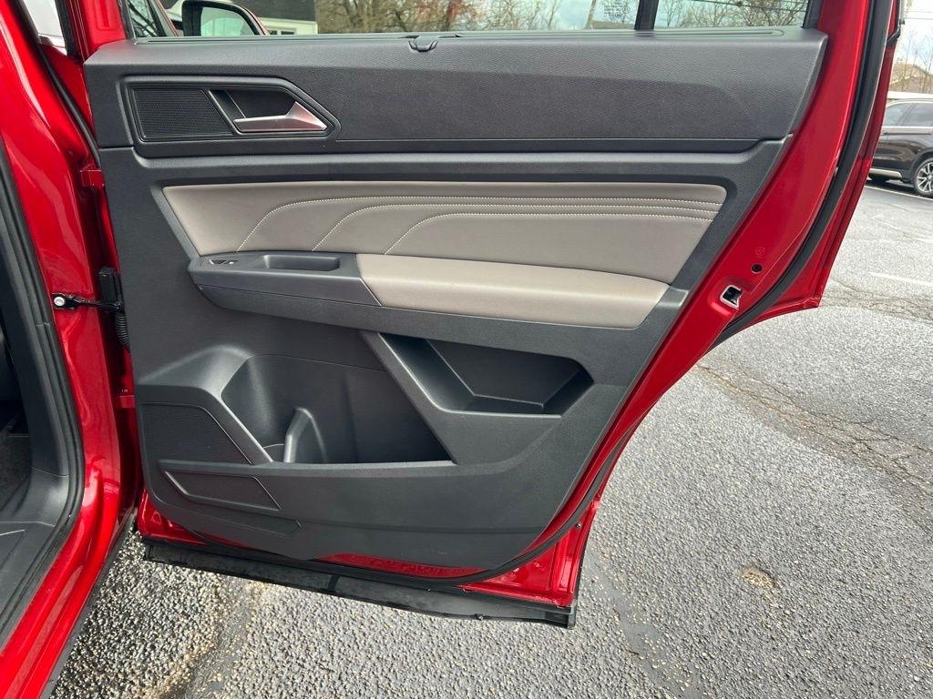 Volkswagen Atlas SE w/Technology 4MOTION 2021