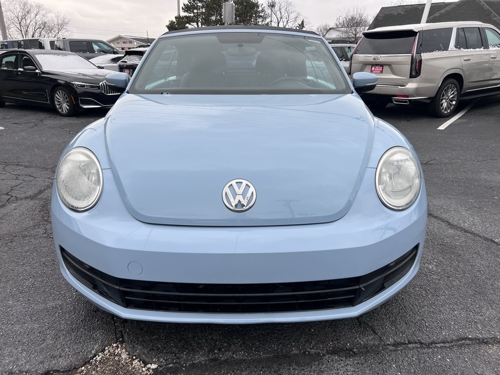 Volkswagen Beetle 2.5L Convertible 2013