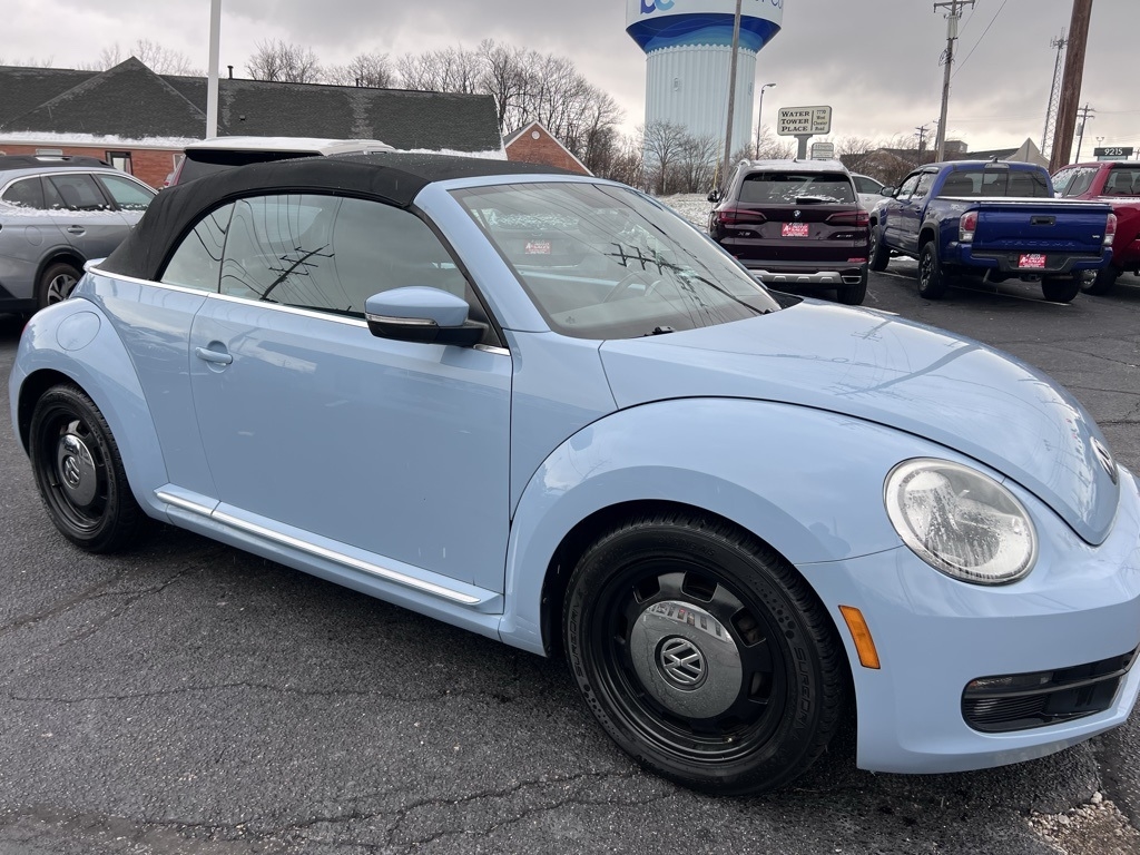 Volkswagen Beetle 2.5L Convertible 2013