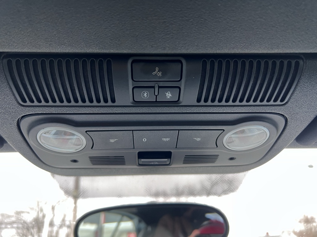 Volkswagen Beetle 2.5L Convertible 2013