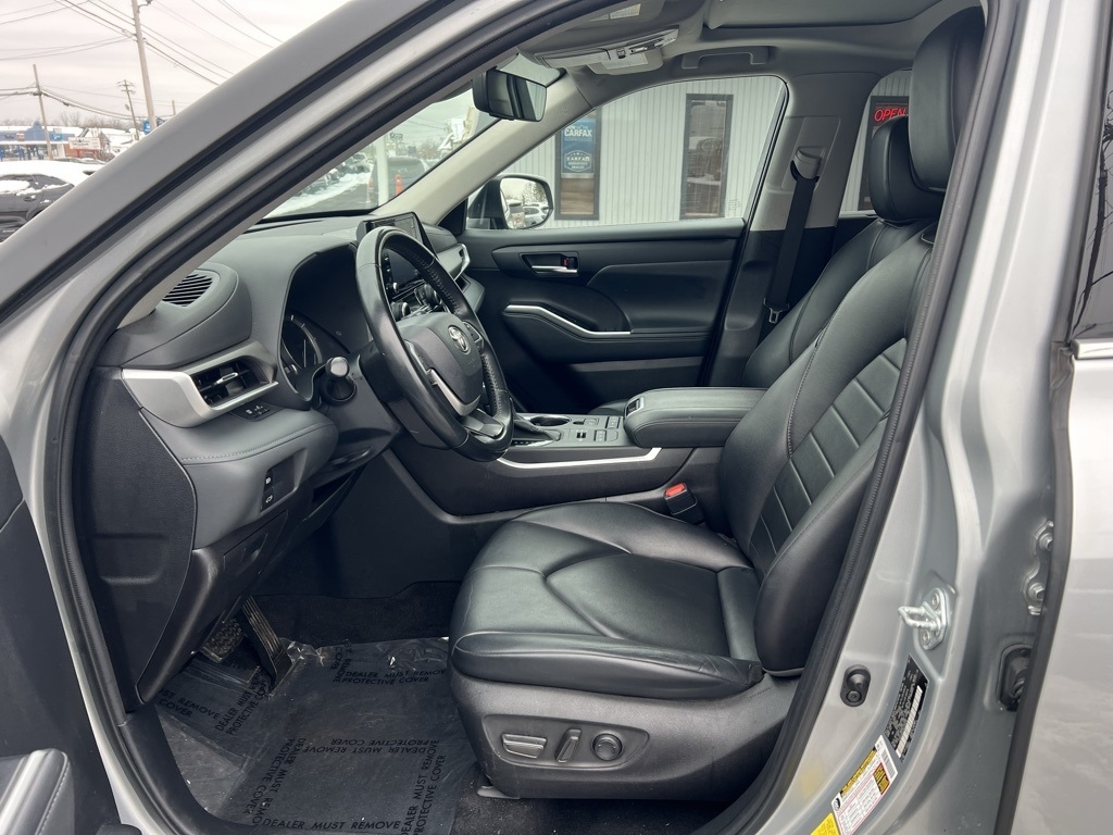 Toyota Highlander XLE Nav AWD V6 2022