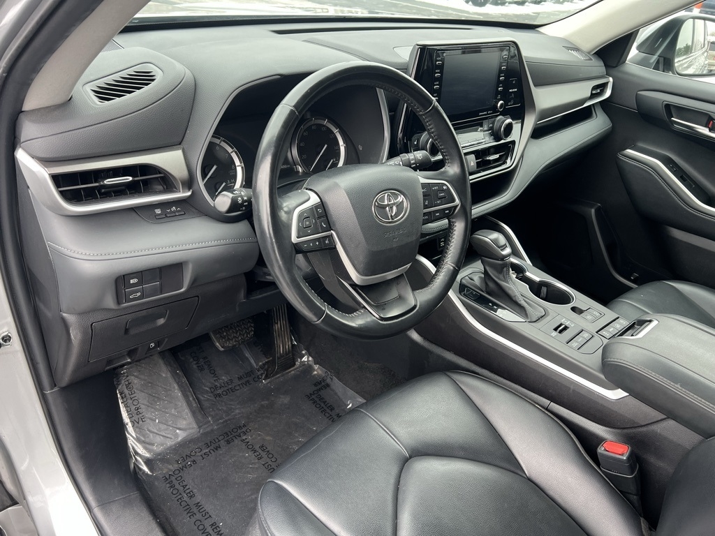 Toyota Highlander XLE Nav AWD V6 2022