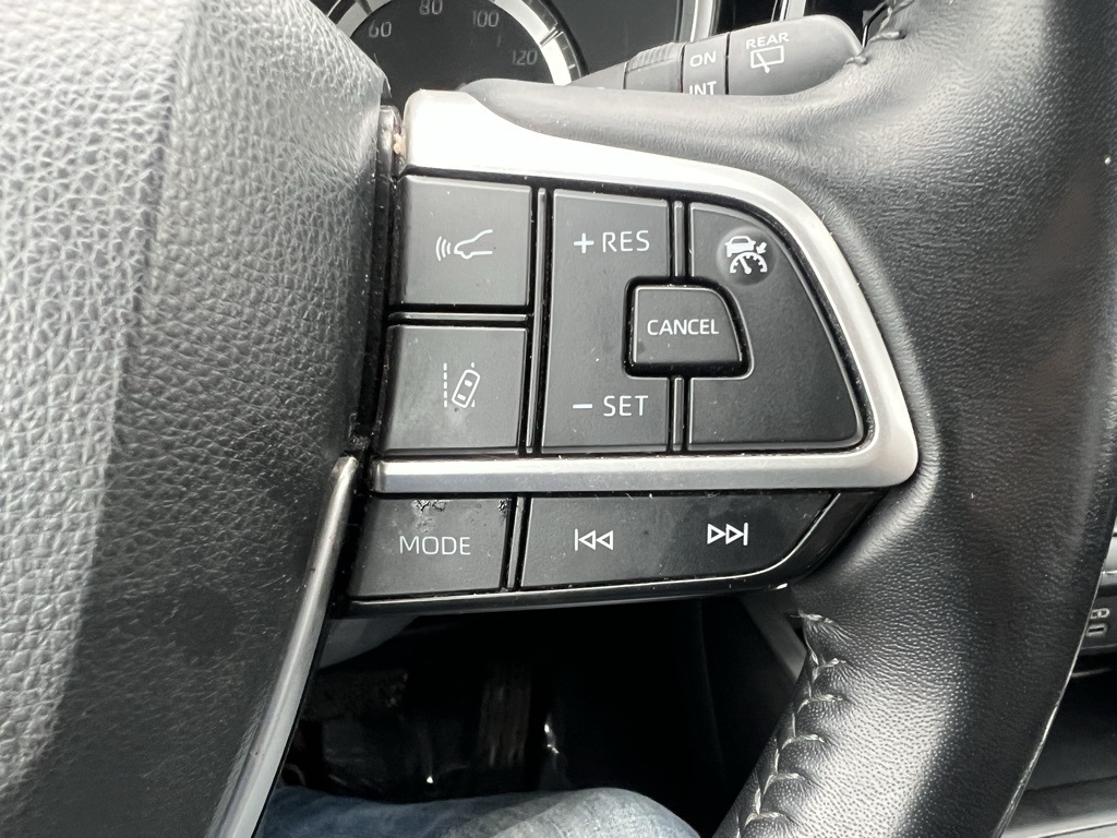 Toyota Highlander XLE Nav AWD V6 2022