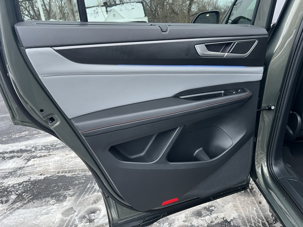 Volkswagen Atlas Peak Edition SEL AWD 2024