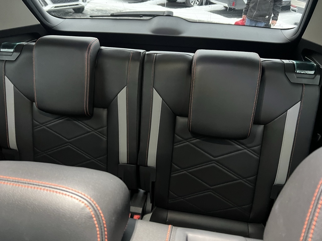 Volkswagen Atlas Peak Edition SEL AWD 2024