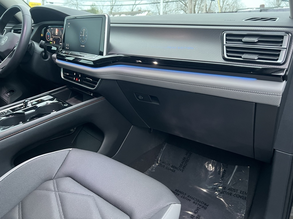 Volkswagen Atlas Peak Edition SEL AWD 2024