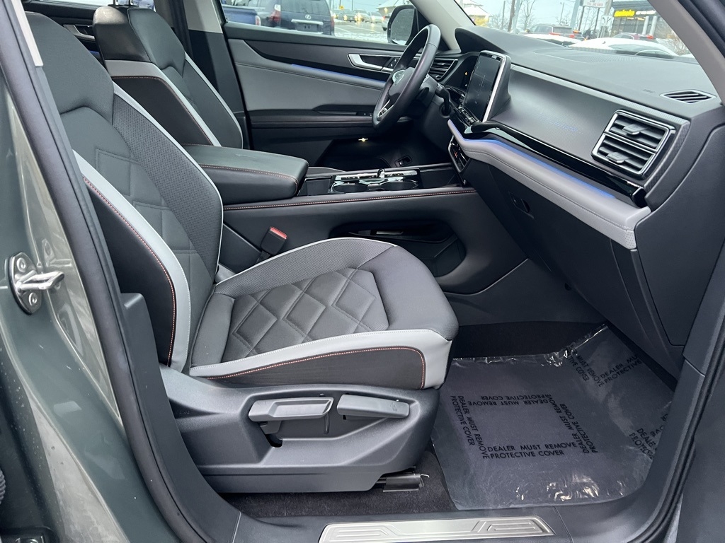 Volkswagen Atlas Peak Edition SEL AWD 2024