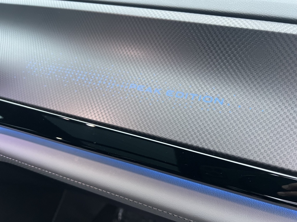 Volkswagen Atlas Peak Edition SEL AWD 2024