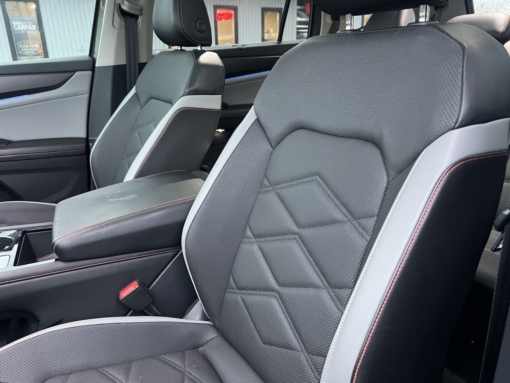 Volkswagen Atlas Peak Edition SEL AWD 2024