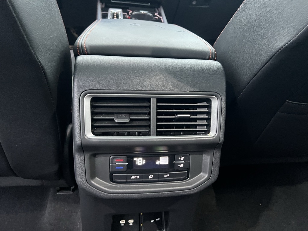 Volkswagen Atlas Peak Edition SEL AWD 2024