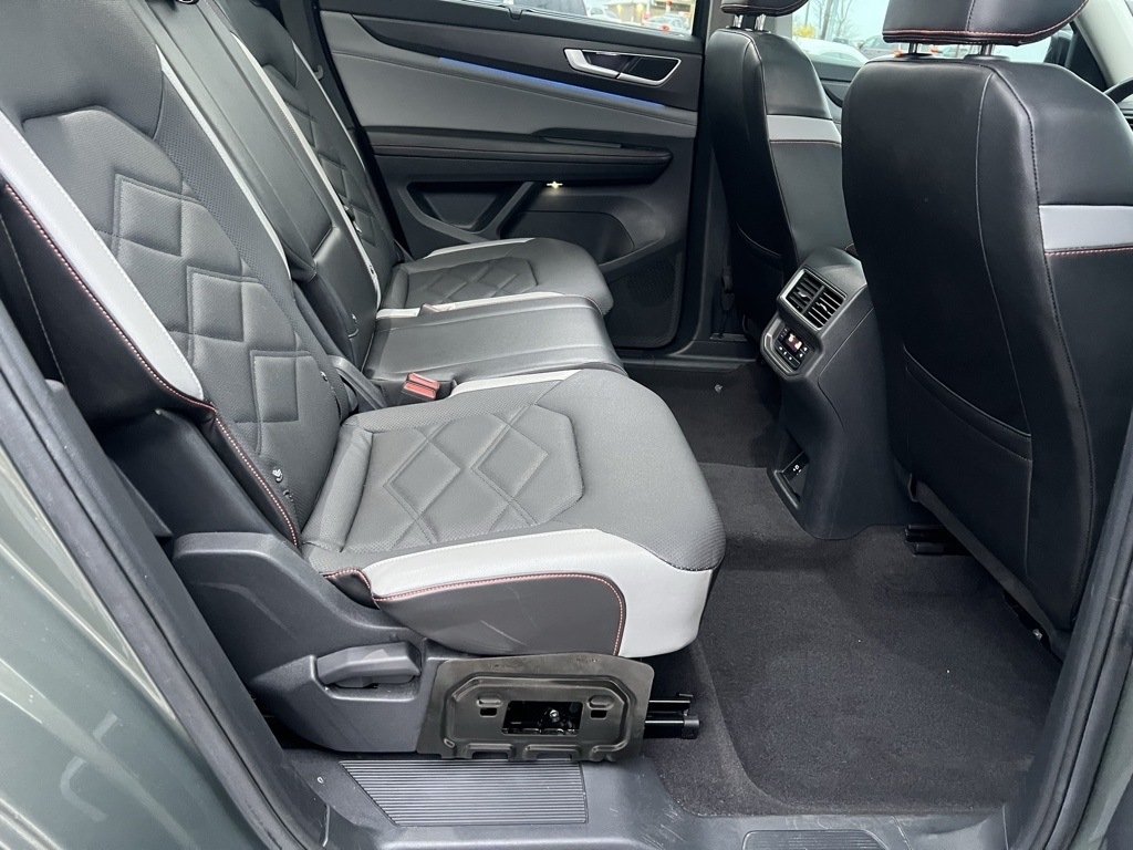 Volkswagen Atlas Peak Edition SEL AWD 2024