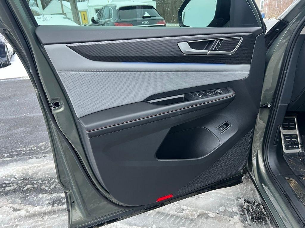 Volkswagen Atlas Peak Edition SEL AWD 2024