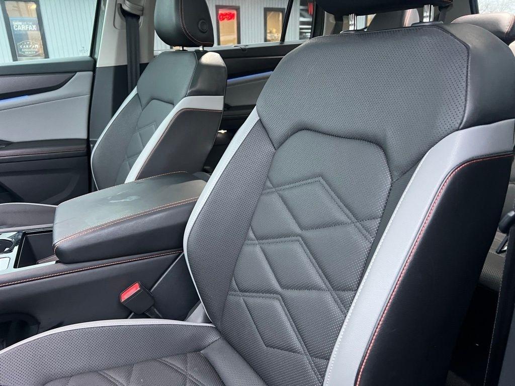 Volkswagen Atlas Peak Edition SEL AWD 2024