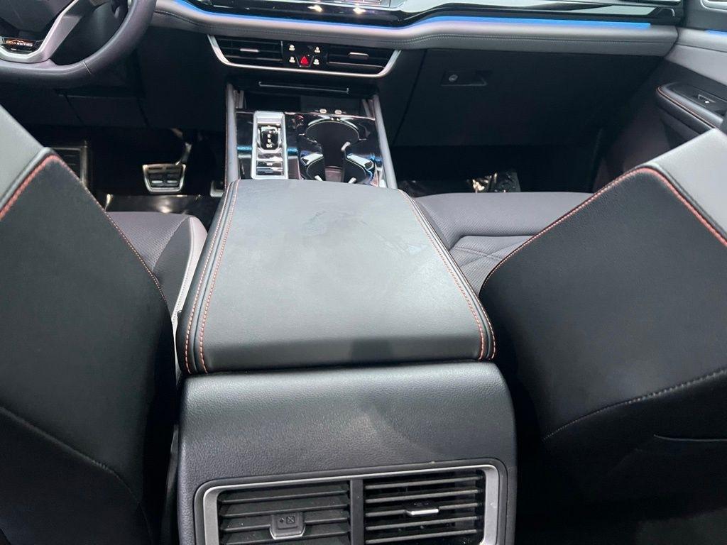 Volkswagen Atlas Peak Edition SEL AWD 2024