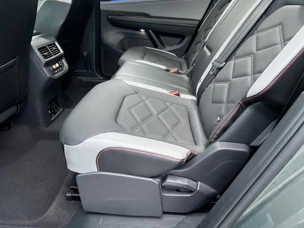 Volkswagen Atlas Peak Edition SEL AWD 2024