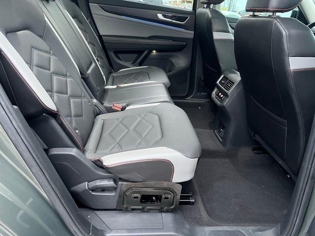 Volkswagen Atlas Peak Edition SEL AWD 2024