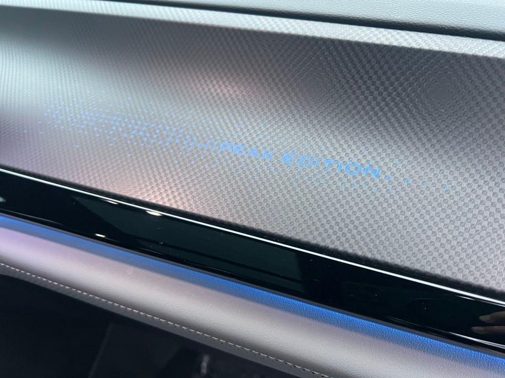 Volkswagen Atlas Peak Edition SEL AWD 2024