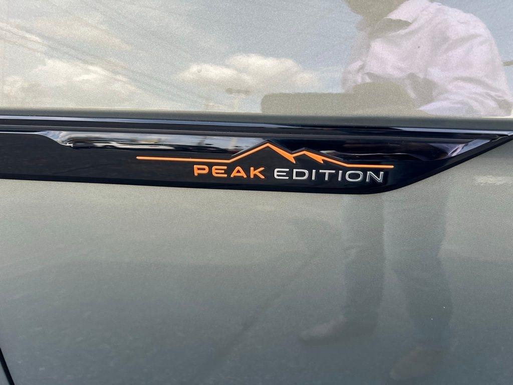 Volkswagen Atlas Peak Edition SEL AWD 2024