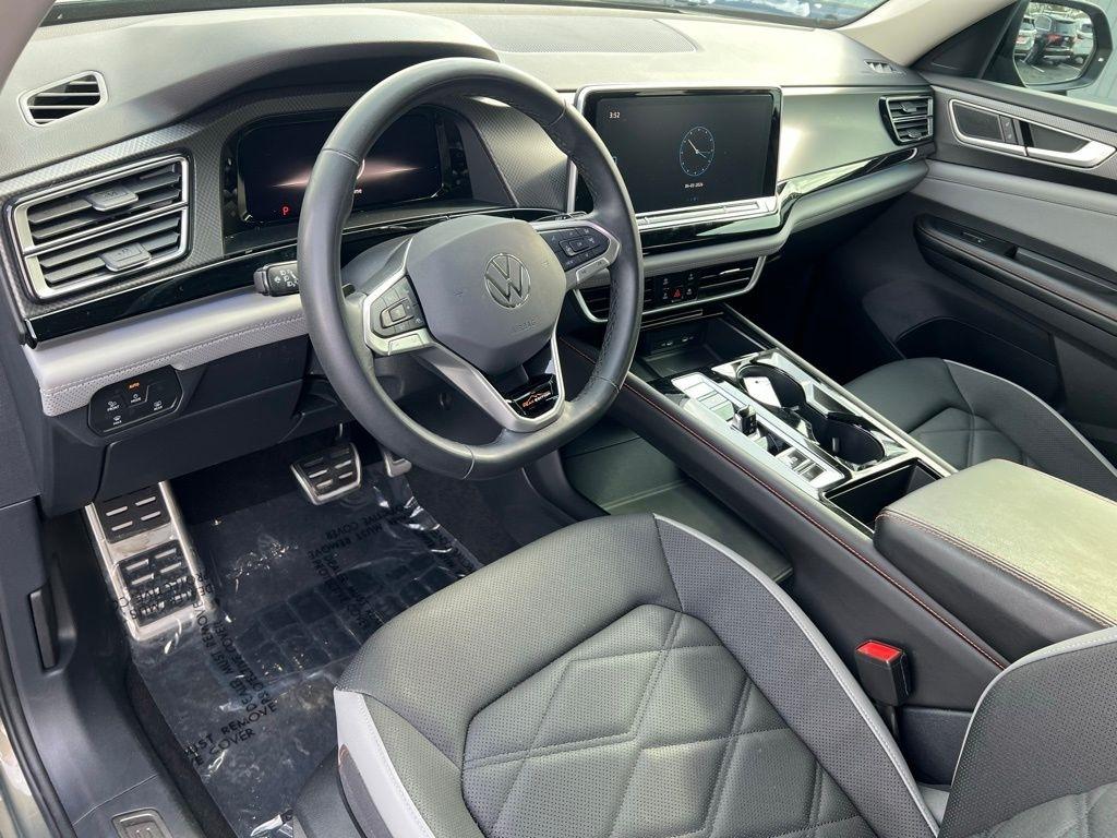 Volkswagen Atlas Peak Edition SEL AWD 2024