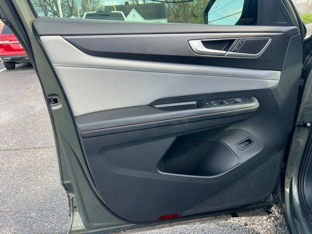 Volkswagen Atlas Peak Edition SEL AWD 2024