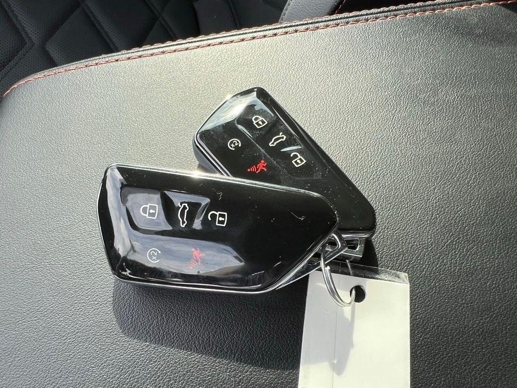 Volkswagen Atlas Peak Edition SEL AWD 2024