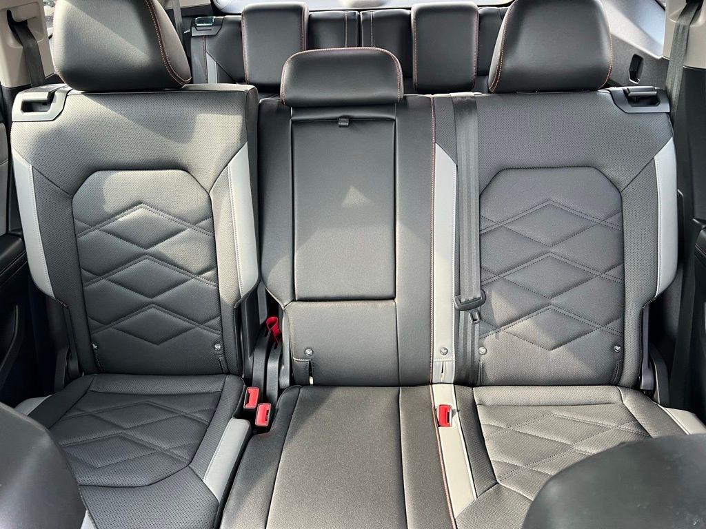 Volkswagen Atlas Peak Edition SEL AWD 2024