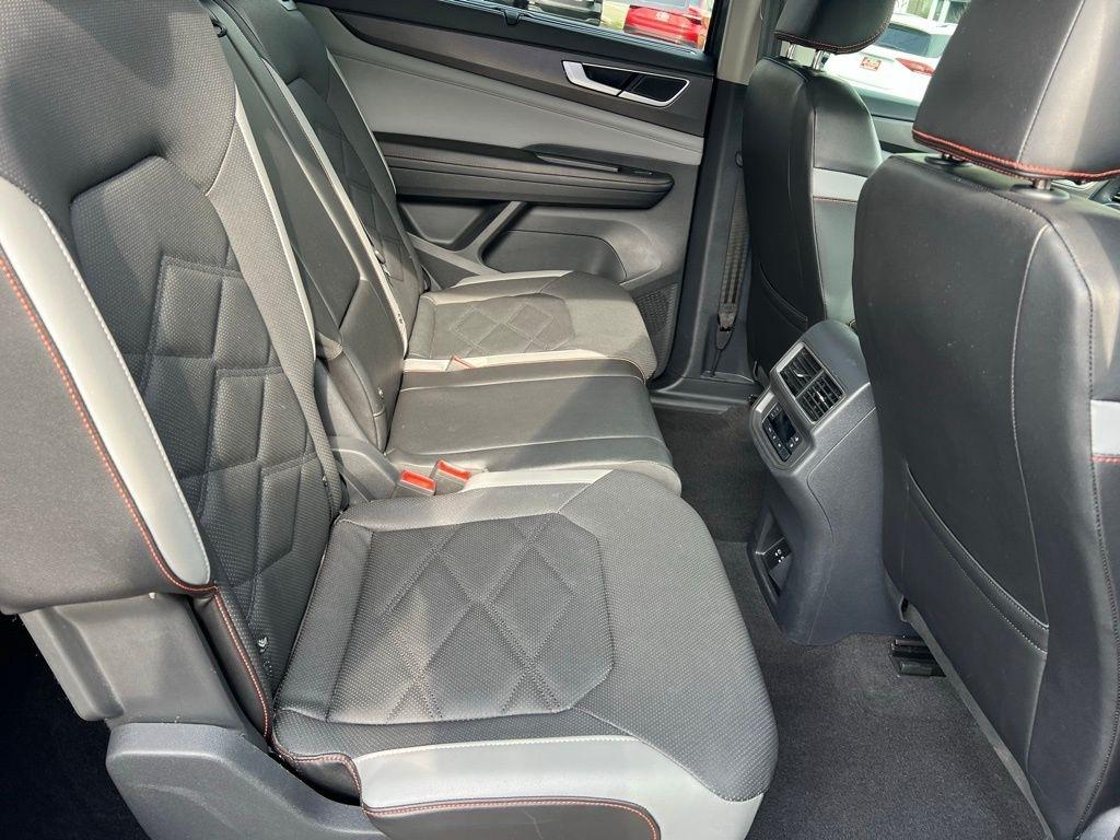 Volkswagen Atlas Peak Edition SEL AWD 2024