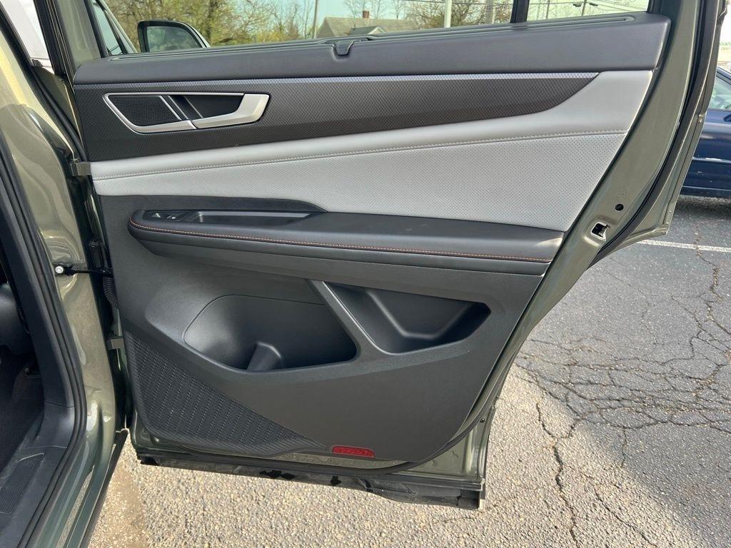 Volkswagen Atlas Peak Edition SEL AWD 2024