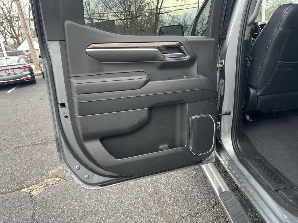 Chevrolet Silverado 1500 LT Crew Cab 4WD 2023