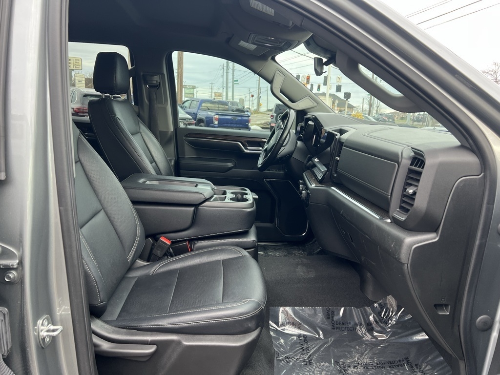 Chevrolet Silverado 1500 LT Crew Cab 4WD 2023