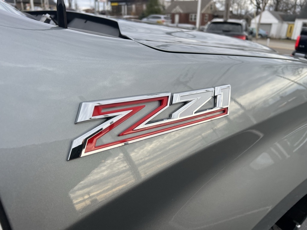 Chevrolet Silverado 1500 LT Crew Cab 4WD 2023