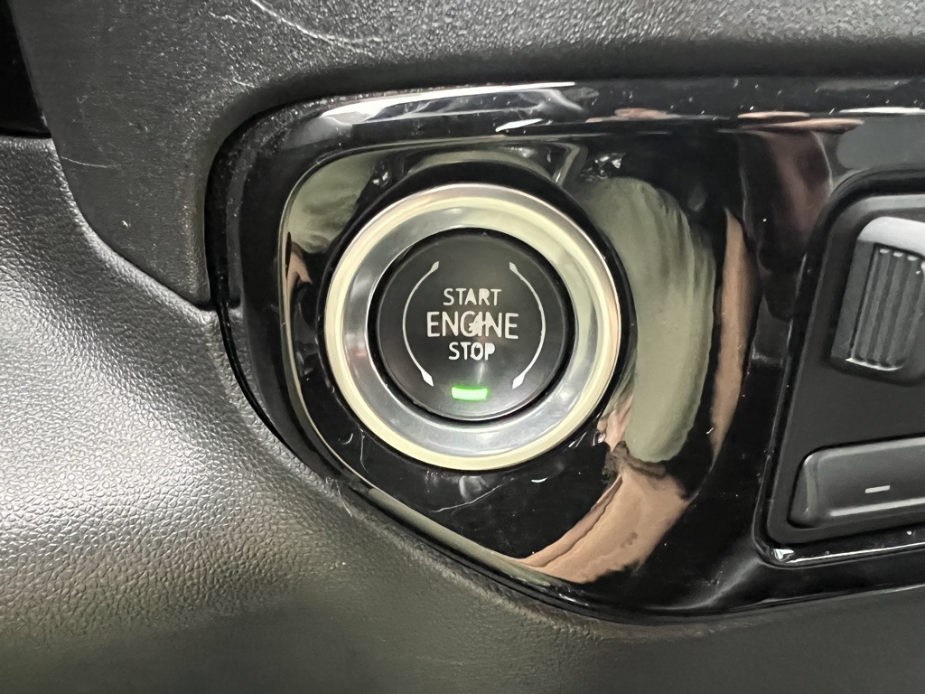 Chevrolet Silverado 1500 LT Crew Cab 4WD 2023