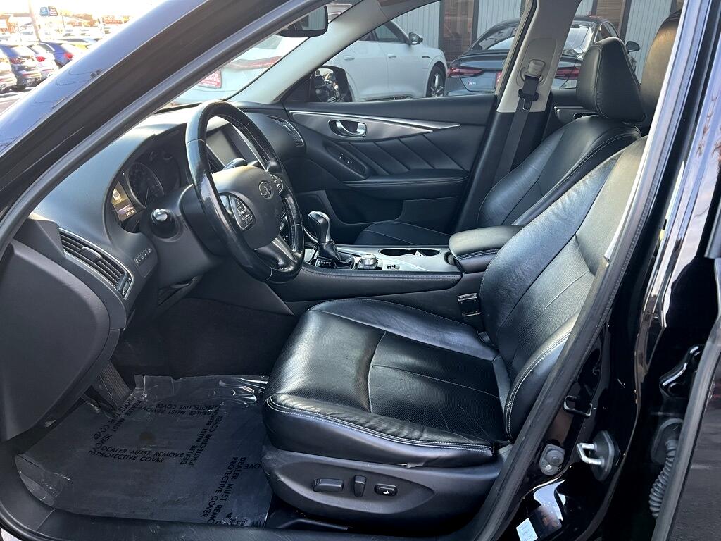 Infiniti Q50 Premium AWD 2015
