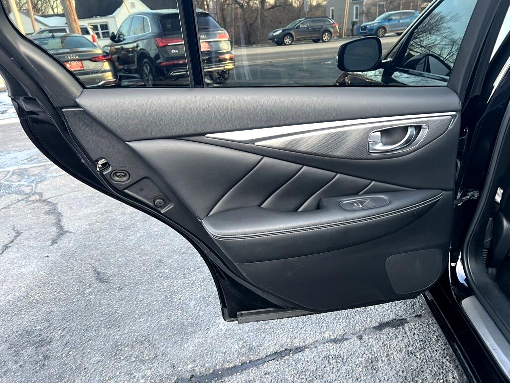 Infiniti Q50 Premium AWD 2015