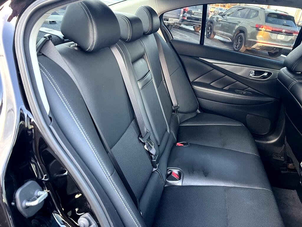 Infiniti Q50 Premium AWD 2015