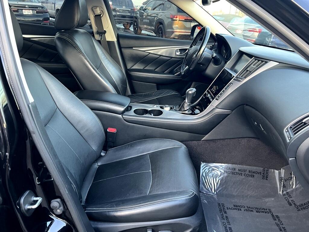 Infiniti Q50 Premium AWD 2015