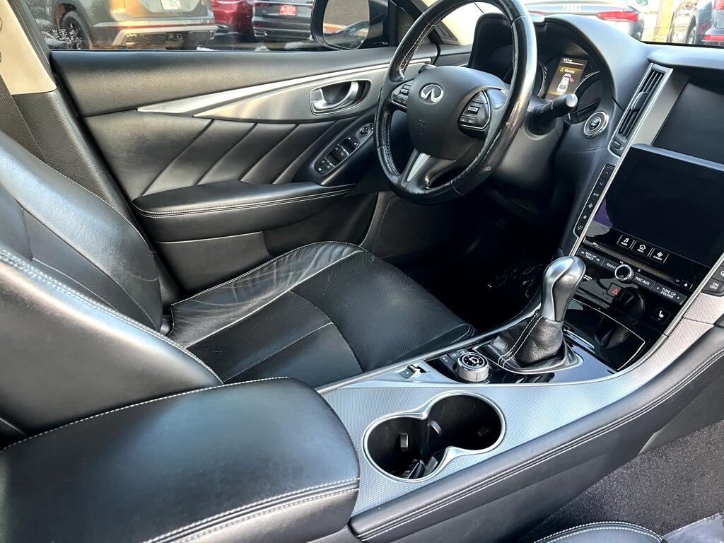 Infiniti Q50 Premium AWD 2015