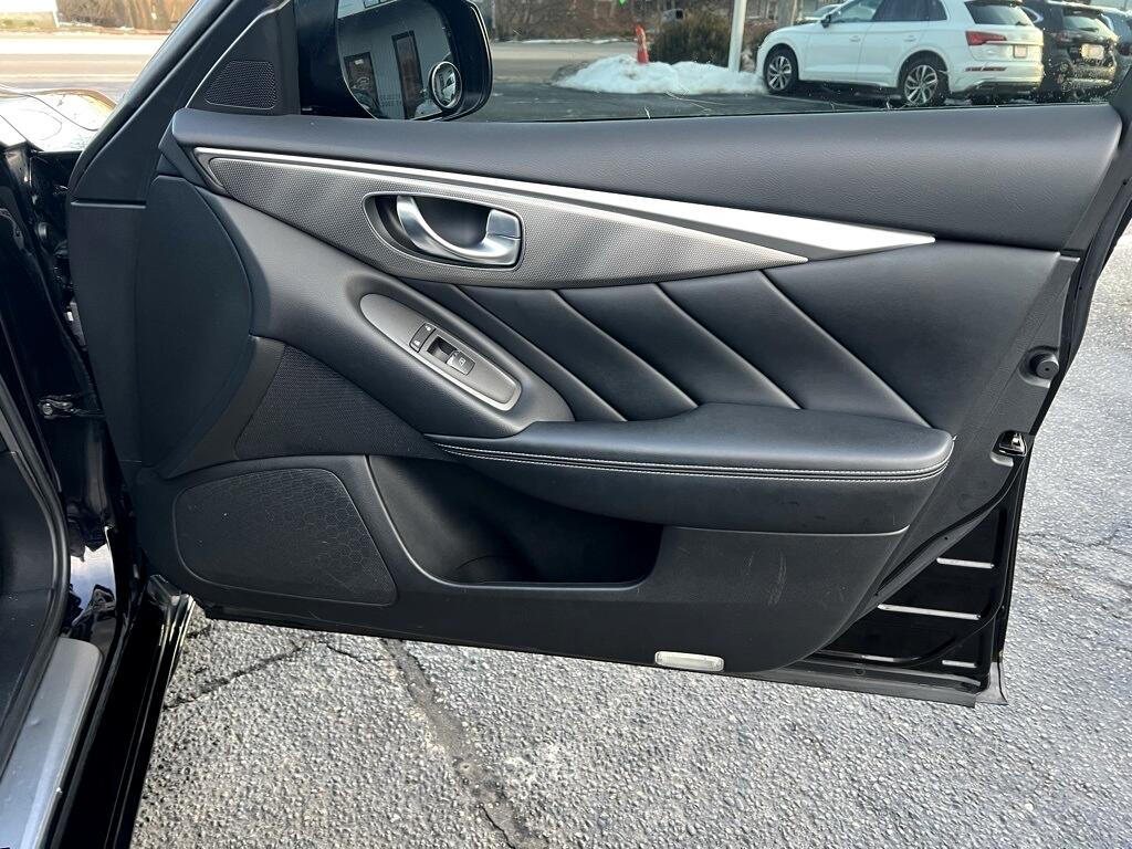 Infiniti Q50 Premium AWD 2015