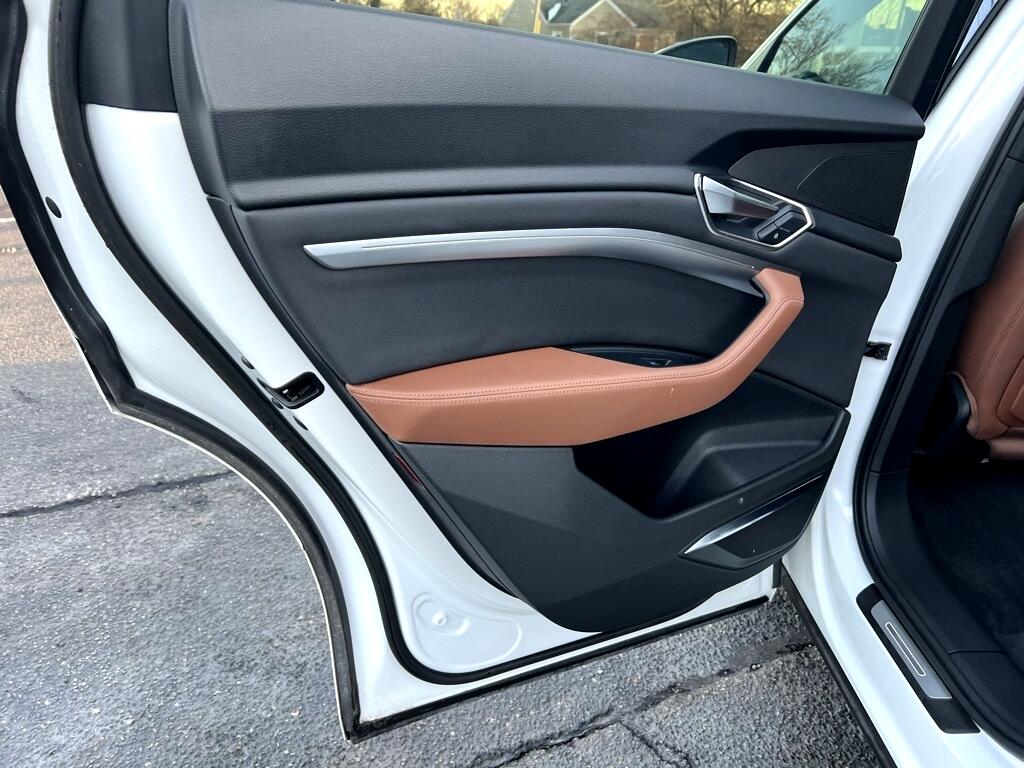 Audi E-Tron Prestige quattro 2019