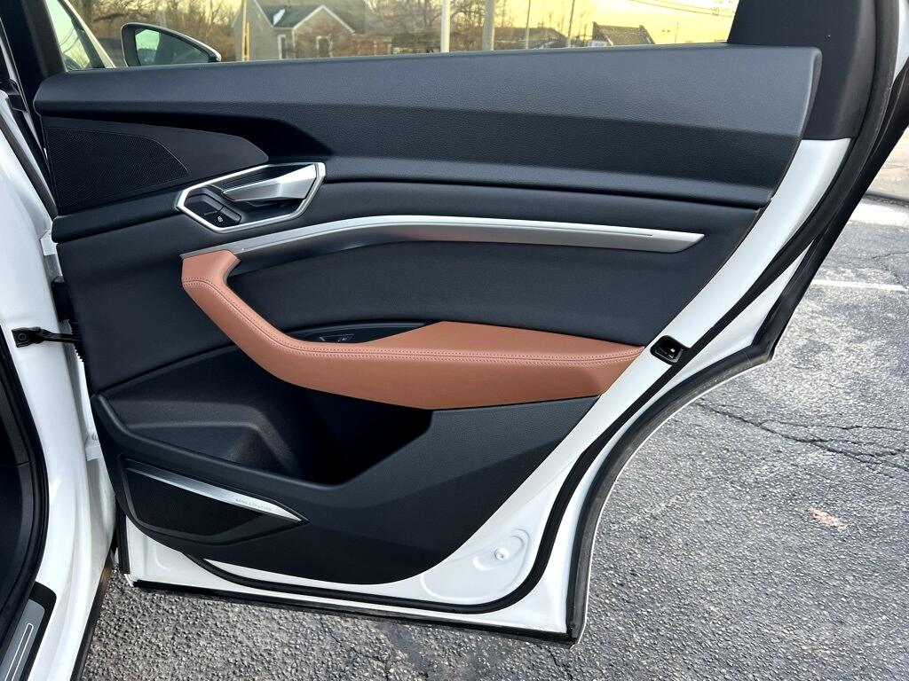 Audi E-Tron Prestige quattro 2019