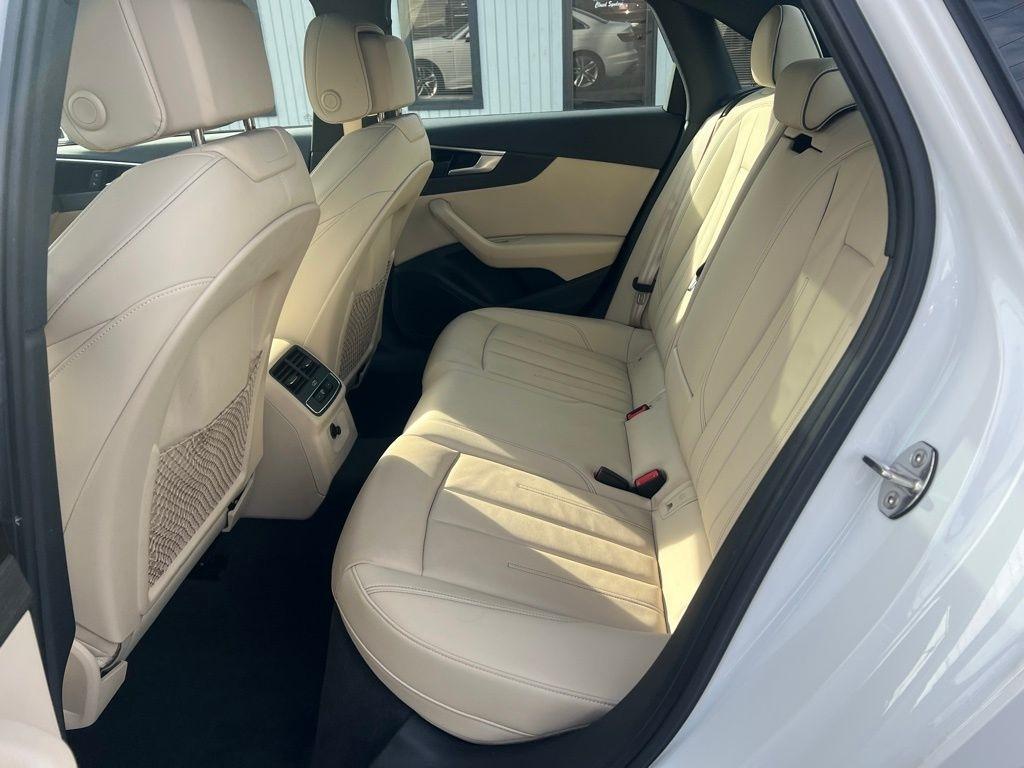 Audi A4 Premium quattro 2023