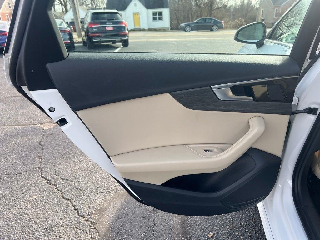 Audi A4 Premium quattro 2023