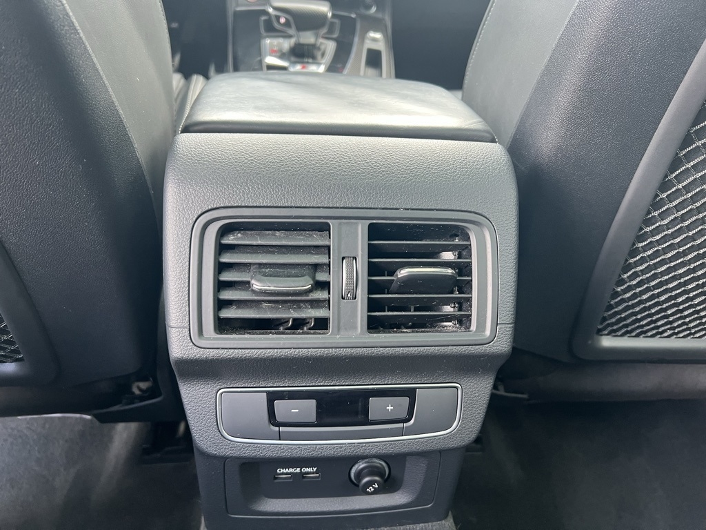 Audi SQ5 3.0T Premium Plus quattro 2022