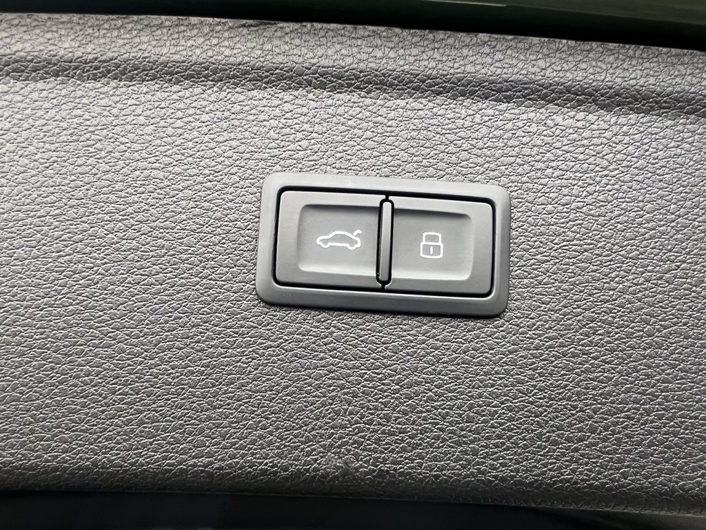 Audi SQ5 3.0T Premium Plus quattro 2022