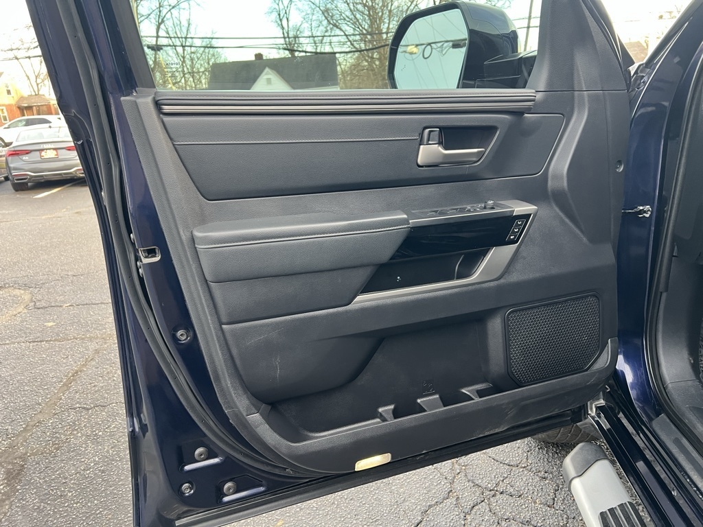 Toyota Tundra Limited CrewMax 4WD 2023