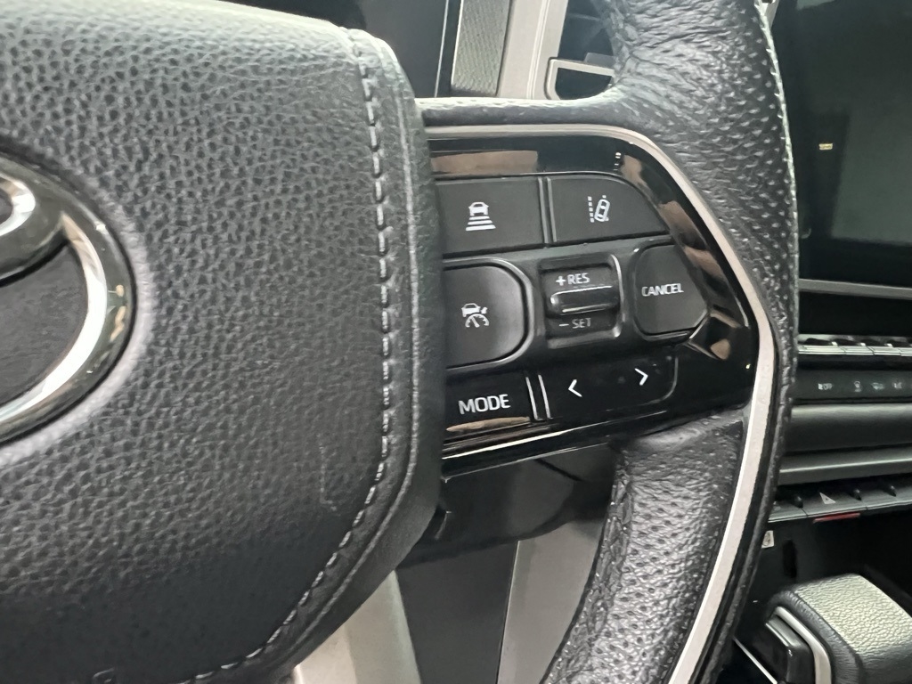 Toyota Tundra Limited CrewMax 4WD 2023