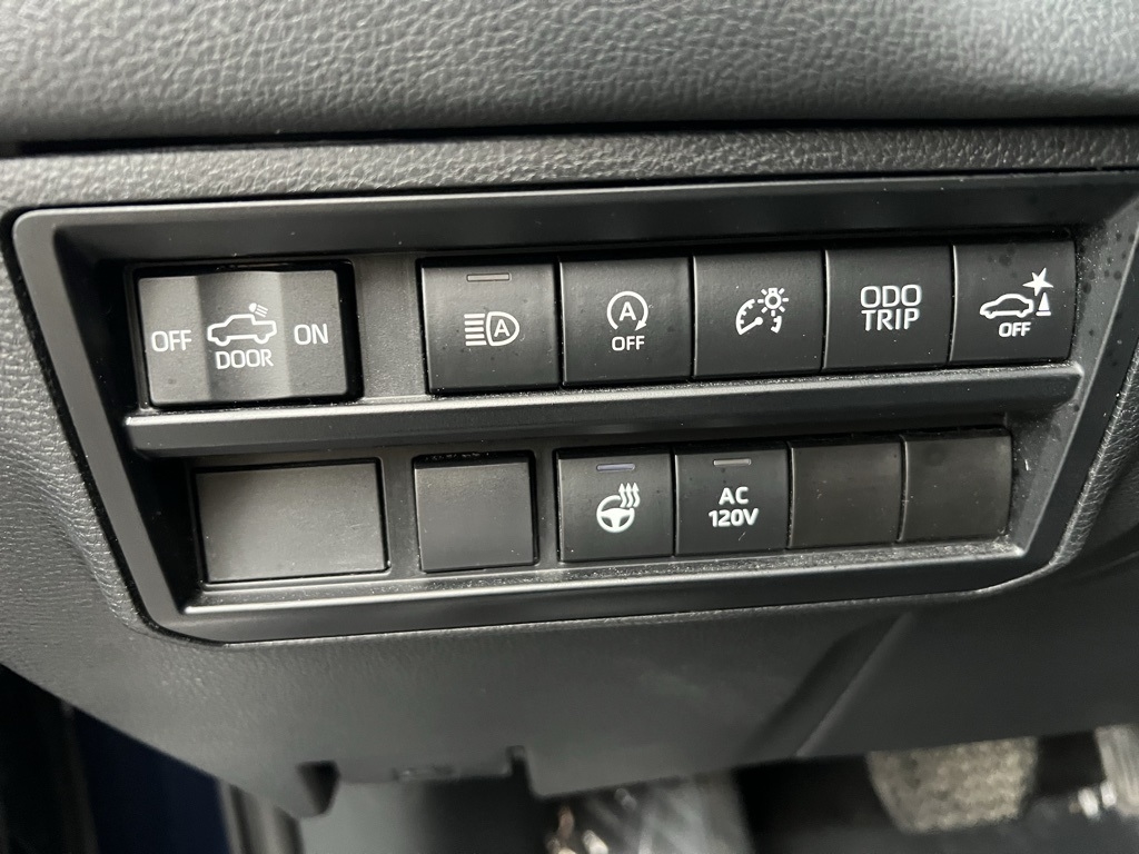 Toyota Tundra Limited CrewMax 4WD 2023