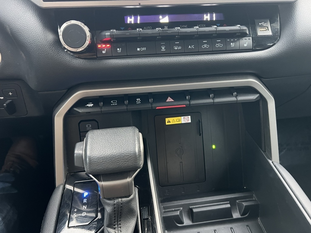 Toyota Tundra Limited CrewMax 4WD 2023