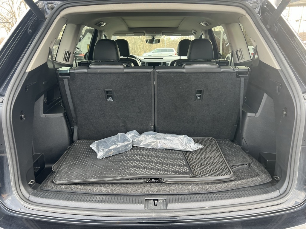 Volkswagen Atlas V6 SE w/Technology R-Line 4MOTION 2021