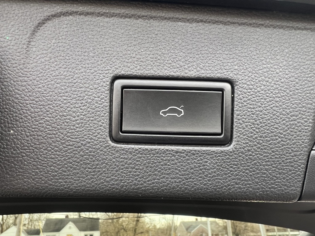 Volkswagen Atlas V6 SE w/Technology R-Line 4MOTION 2021